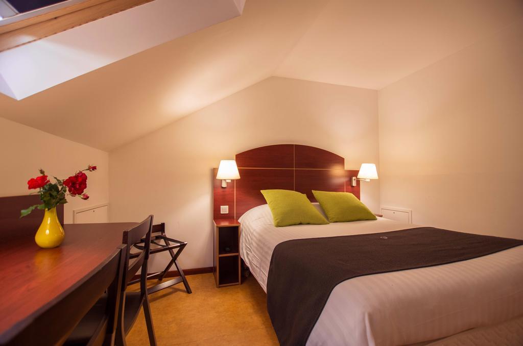 Kyriad Direct Roanne Hotel Bagian luar foto