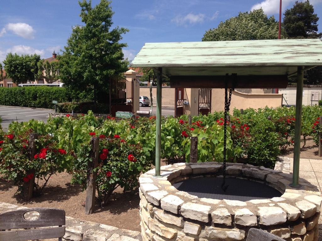 Kyriad Direct Roanne Hotel Bagian luar foto