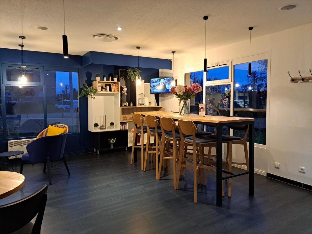 Kyriad Direct Roanne Hotel Bagian luar foto