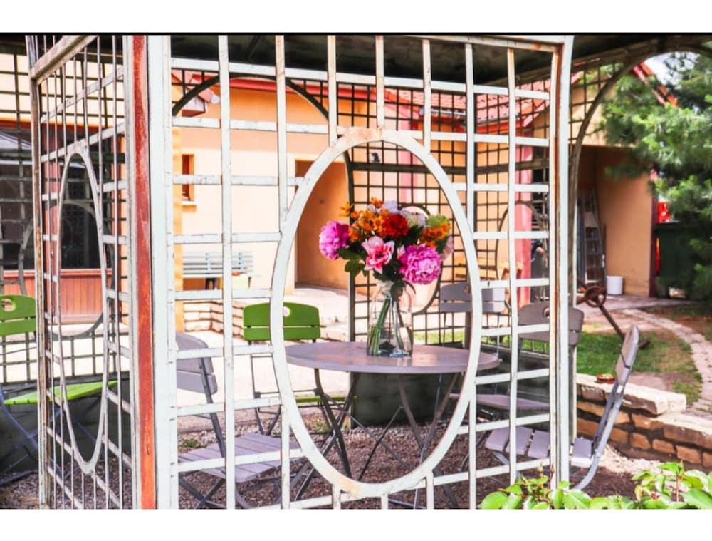 Kyriad Direct Roanne Hotel Bagian luar foto