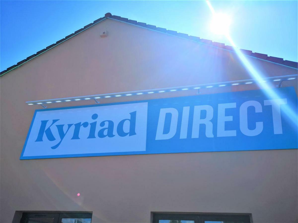 Kyriad Direct Roanne Hotel Bagian luar foto